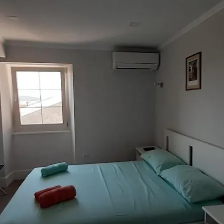 Fenix בית הארחה 3*